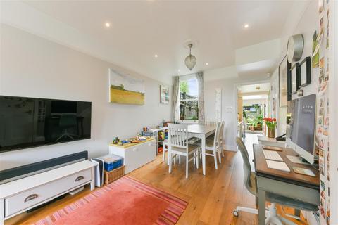 27 All Saints Road, London, SW19 1BU