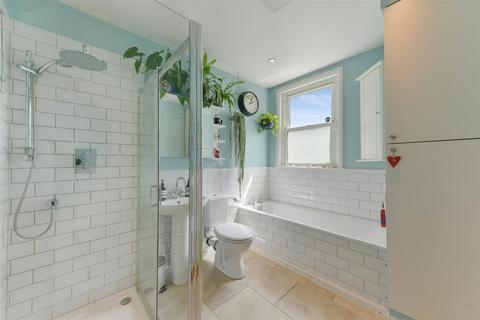 27 All Saints Road, London, SW19 1BU