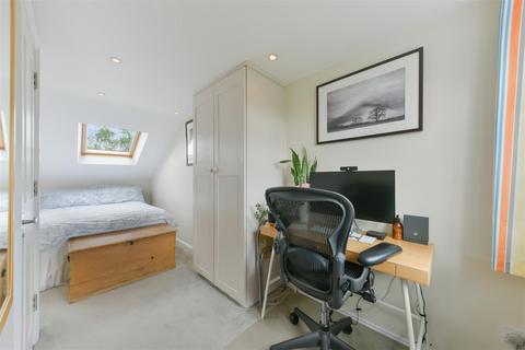 27 All Saints Road, London, SW19 1BU