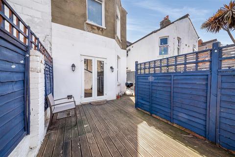 23 Tynemouth Road, Mitcham, CR4 2BQ