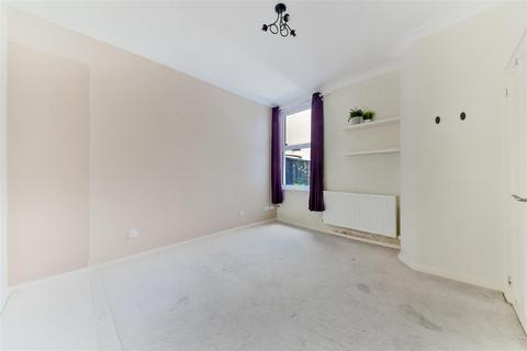 23 Tynemouth Road, Mitcham, CR4 2BQ