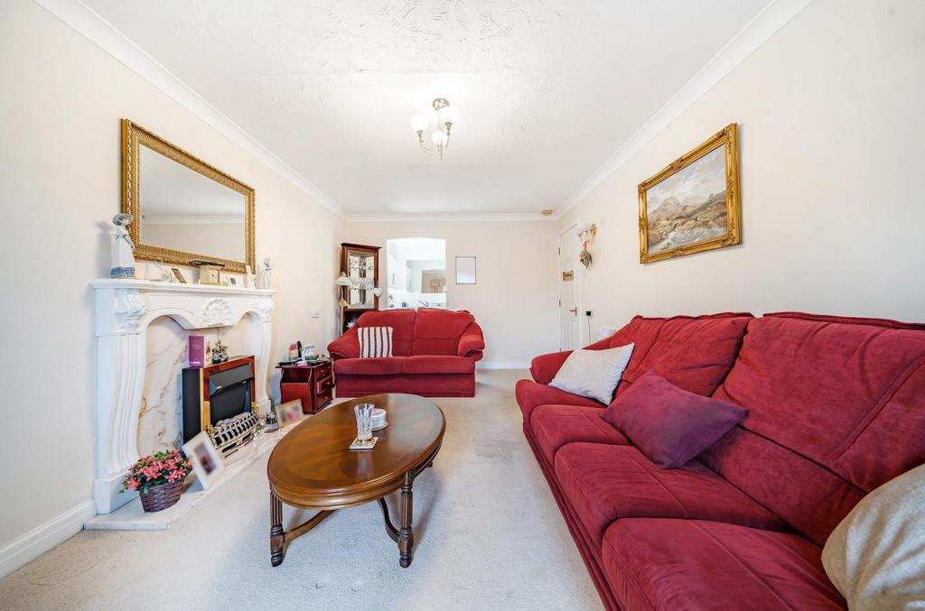 Elmwood, Barton Road, Worsley... 1 bed apartment £125,000