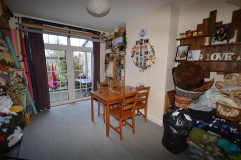 3 bedroom semi-detached house for sale, Belvoir Drive East, Leicester