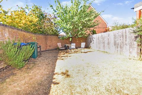 105 Heathfield Drive, Mitcham, CR4 3RD