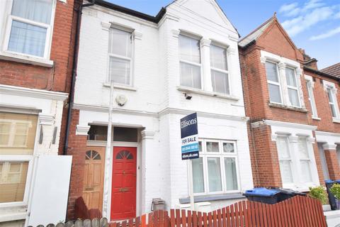 41 Briscoe Road, London, SW19 2AH