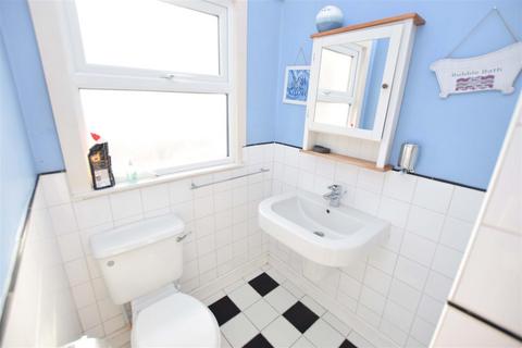 41 Briscoe Road, London, SW19 2AH