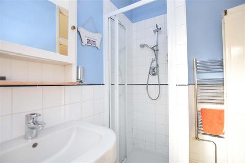 41 Briscoe Road, London, SW19 2AH