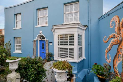 5 bedroom detached house for sale, Booth Place, Margate