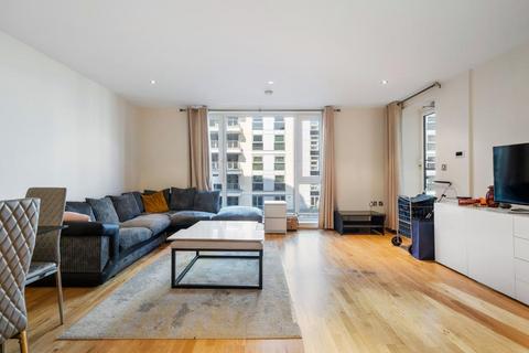 3 bedroom apartment for sale, Marina Point, London SW6