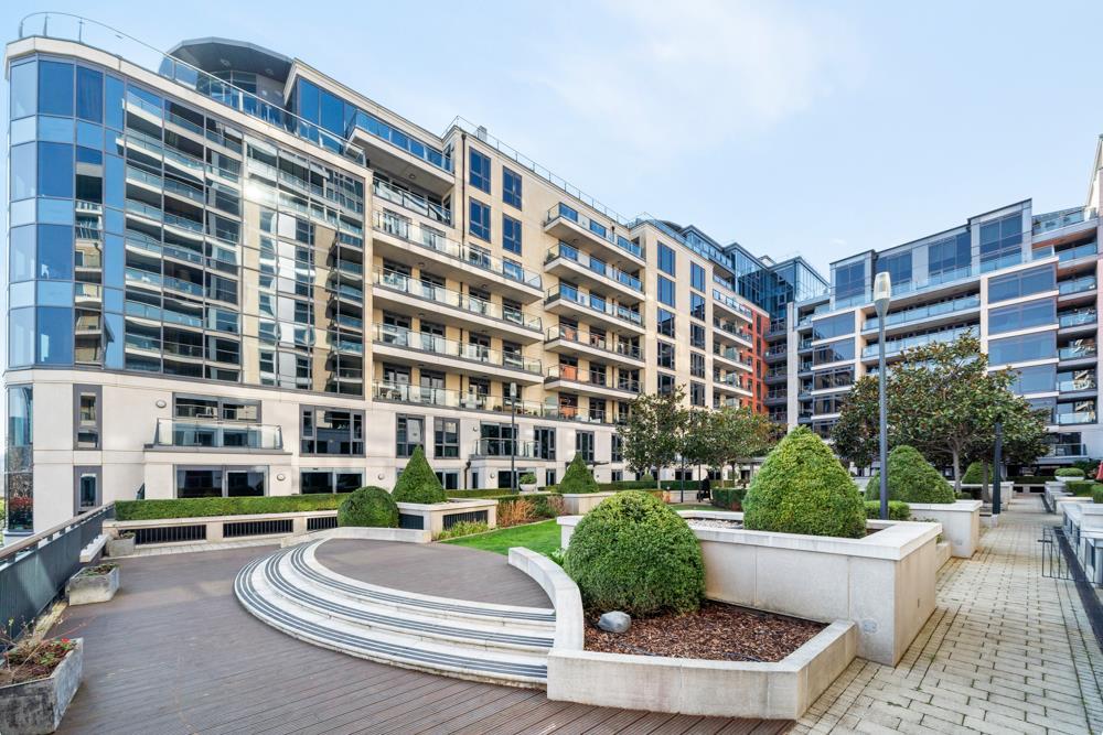 Flat 30, Marina Point SW6 2 GX Low Res 1.jpg