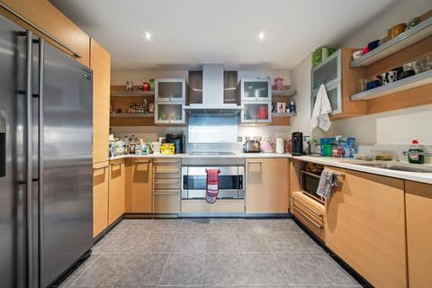 3 bedroom apartment for sale, Marina Point, London SW6