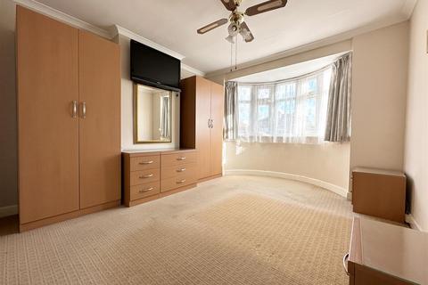 17 Alton Road, Leicester, LE2 8QB