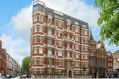 5 bedroom apartment to rent, Cumberland House, London W8