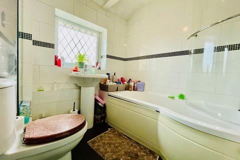 83 Bushy Close, Bletchley, Milton Keynes, MK3 6PX