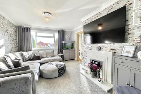 15 Greenfields, Whetstone, Leicester, LE8 6NY