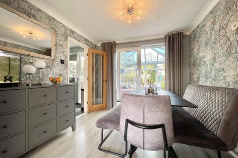 15 Greenfields, Whetstone, Leicester, LE8 6NY