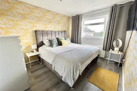 15 Greenfields, Whetstone, Leicester, LE8 6NY