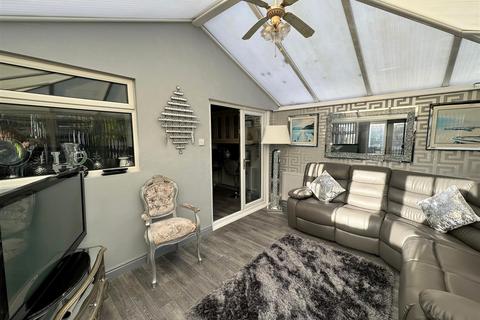 1 Beech Grove, Goole, DN14 5UX
