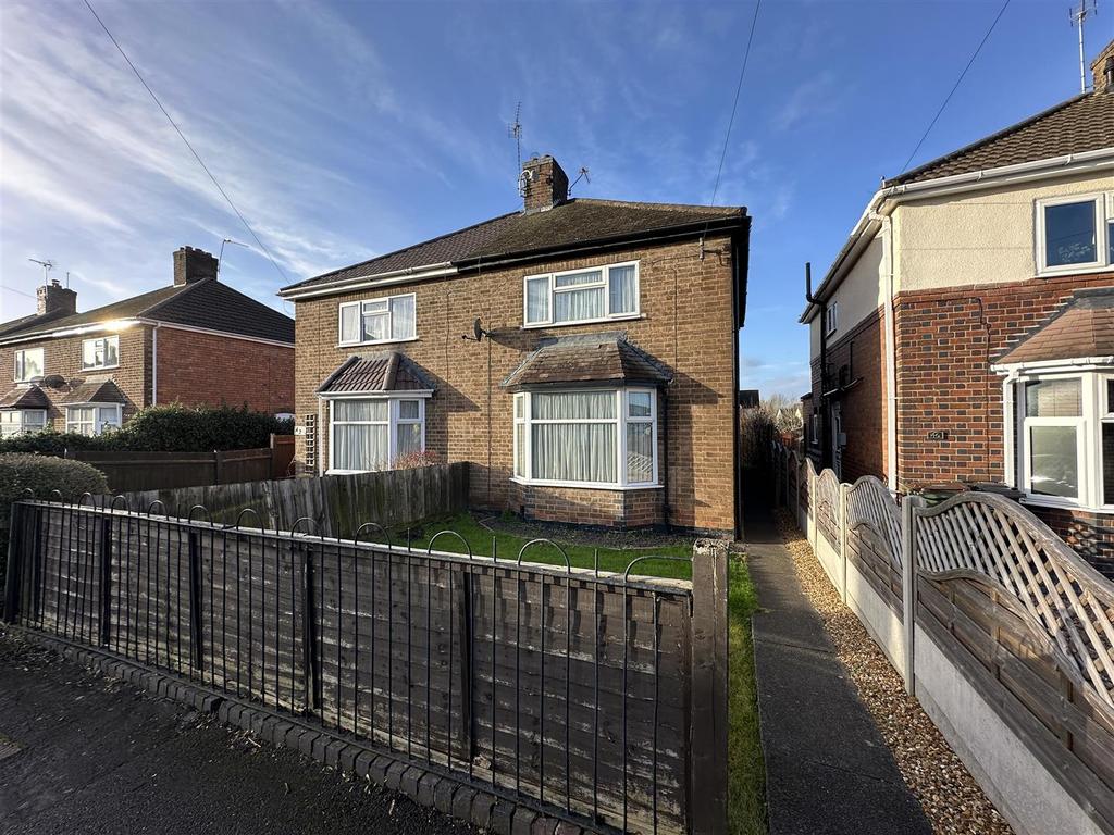 Clarkes Road, Wigston LE18 2 bed semidetached house for sale £210,000