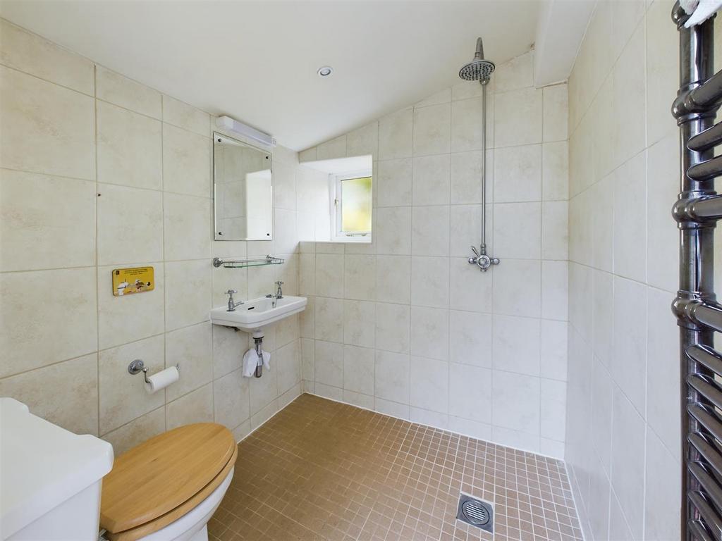 Ground Floor Shower Room