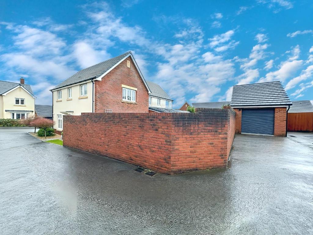 Garage new.jpg
