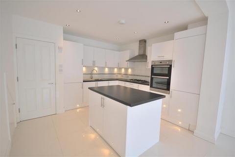 4 bedroom house to rent - Russell Road, Wimbledon SW19
