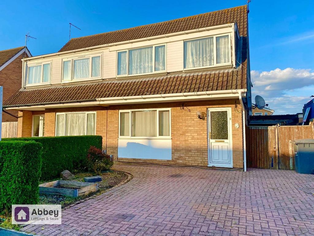 Orme Close, Leicester 3 bed semidetached house for sale £255,000