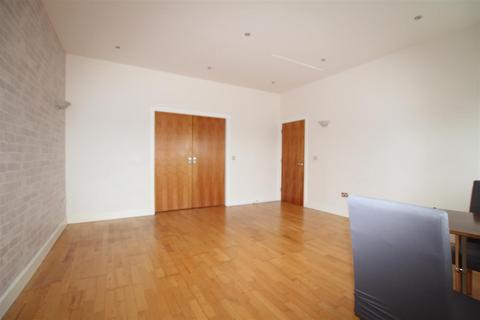 2 bedroom apartment to rent - Cavendish Court, Drighlington, Bradford
