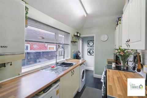 237 Hamil Road, Stoke-on-trent, ST6 1BA