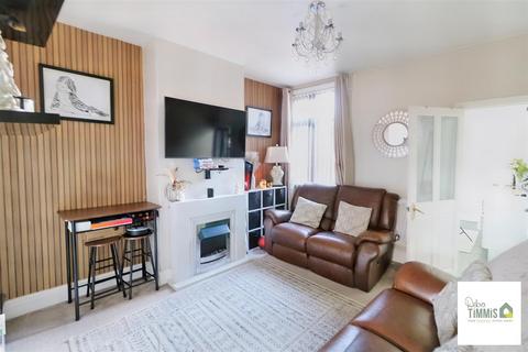237 Hamil Road, Stoke-on-trent, ST6 1BA