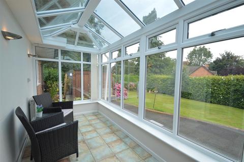 3 bedroom detached bungalow for sale, The Pines, Alberbury, Shrewsbury, SY5 9AG