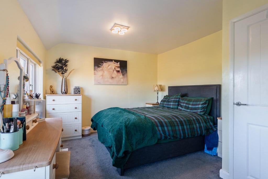BEDROOMS-1.jpg
