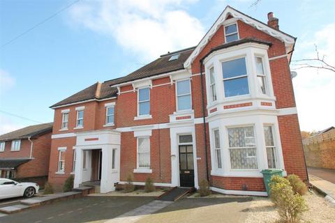 2 bedroom apartment to rent, Mill Hill Road, Cowes, Isle of Wight
