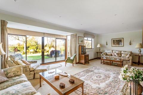 Aventine Downs Lane, Leatherhead, KT22 8JW