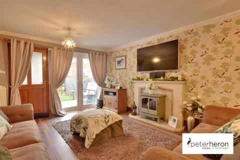 2 bedroom terraced house for sale - Bedburn Avenue, Wear View, Sunderland