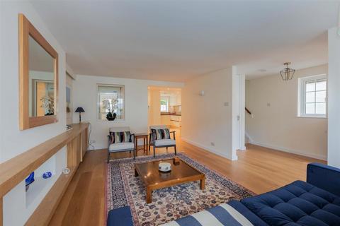 11 Rupert Close, Henley-on-thames, RG9 2JD