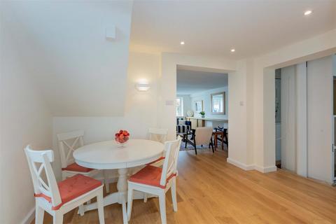 11 Rupert Close, Henley-on-thames, RG9 2JD