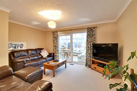 3 bedroom terraced house for sale, The Wick, Bengeo SG14