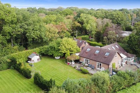 5 bedroom detached house for sale, The Stream, Beckley