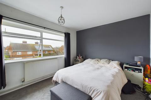29 Banstead Road, Caterham, CR3 5QH