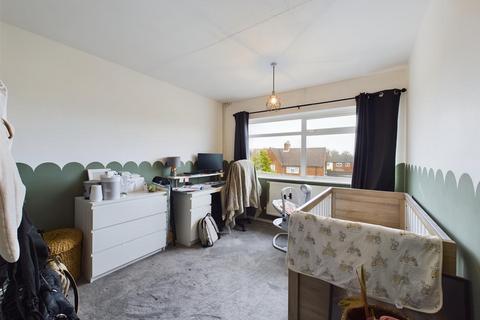 29 Banstead Road, Caterham, CR3 5QH