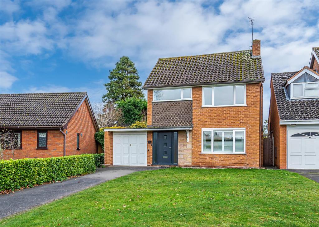 1 Redford Drive, Albrighton 3 bed detached house for sale £394,950