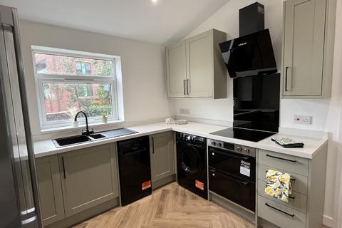 6 bedroom house share to rent, Nottingham NG7