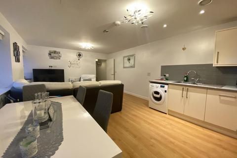 2 bedroom apartment for sale - Kingsley Park Terrace, Kingsley, Northampton NN2