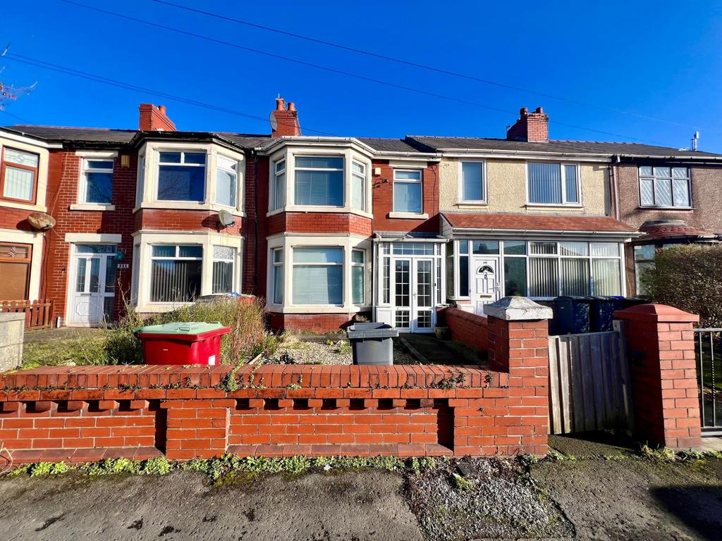 Hawes Side Lane, Marton FY4 3 bed terraced house for sale £104,950