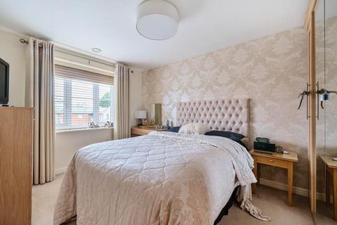 1 bedroom retirement property for sale, Basingstoke,  Hampshire,  RG21