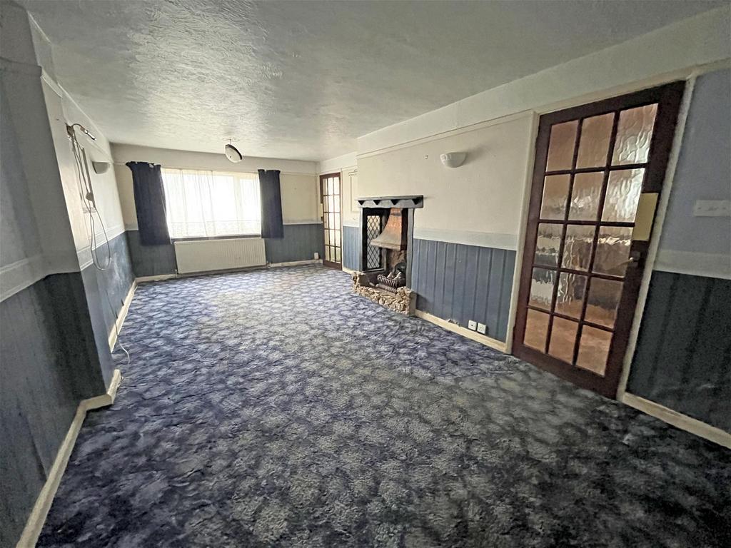Belfield Road, Paignton TQ3 3 bed end of terrace house for sale £185,000