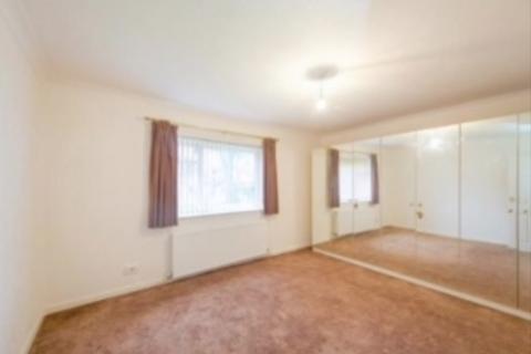 2 bedroom flat for sale, Chase Road, Southgate N14