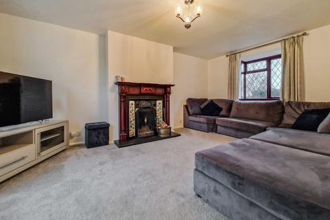 3 bedroom link detached house for sale, Abbots Morton,Worcestershire