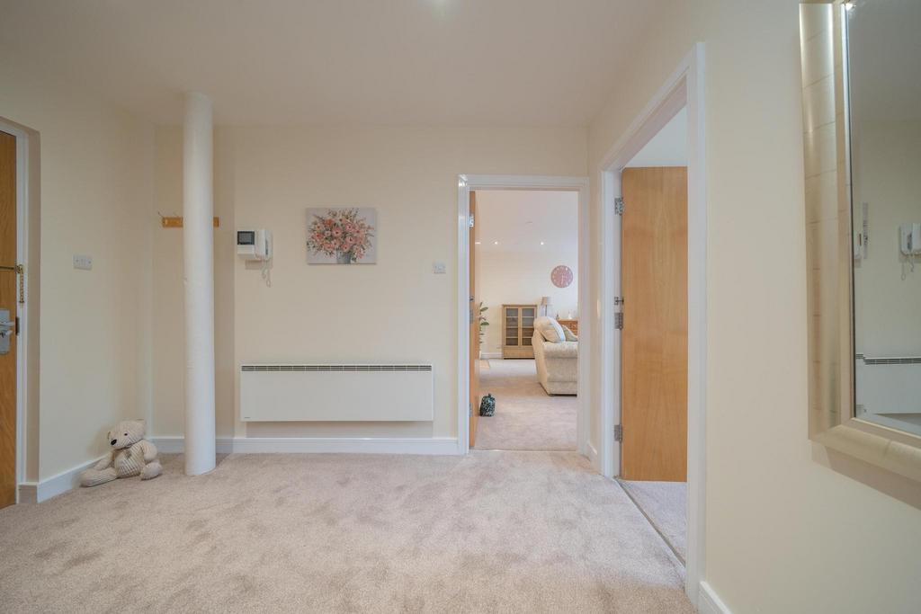 Private Entrance Hall